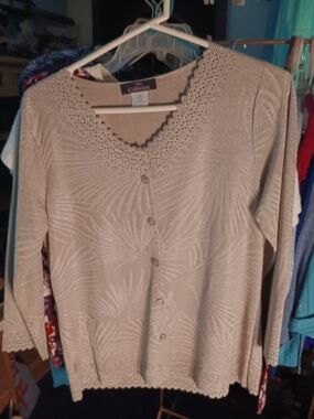 Women's Cream Button-Front Knit Cardigan with Eyelet Trim